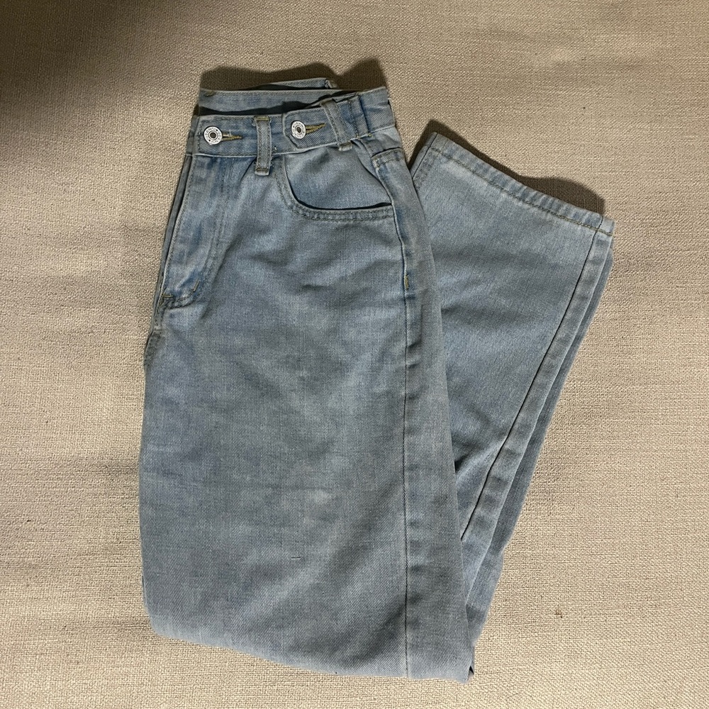Light Wash Mom Jeans